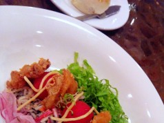 Café Uno, Waterfront Insular Hotel