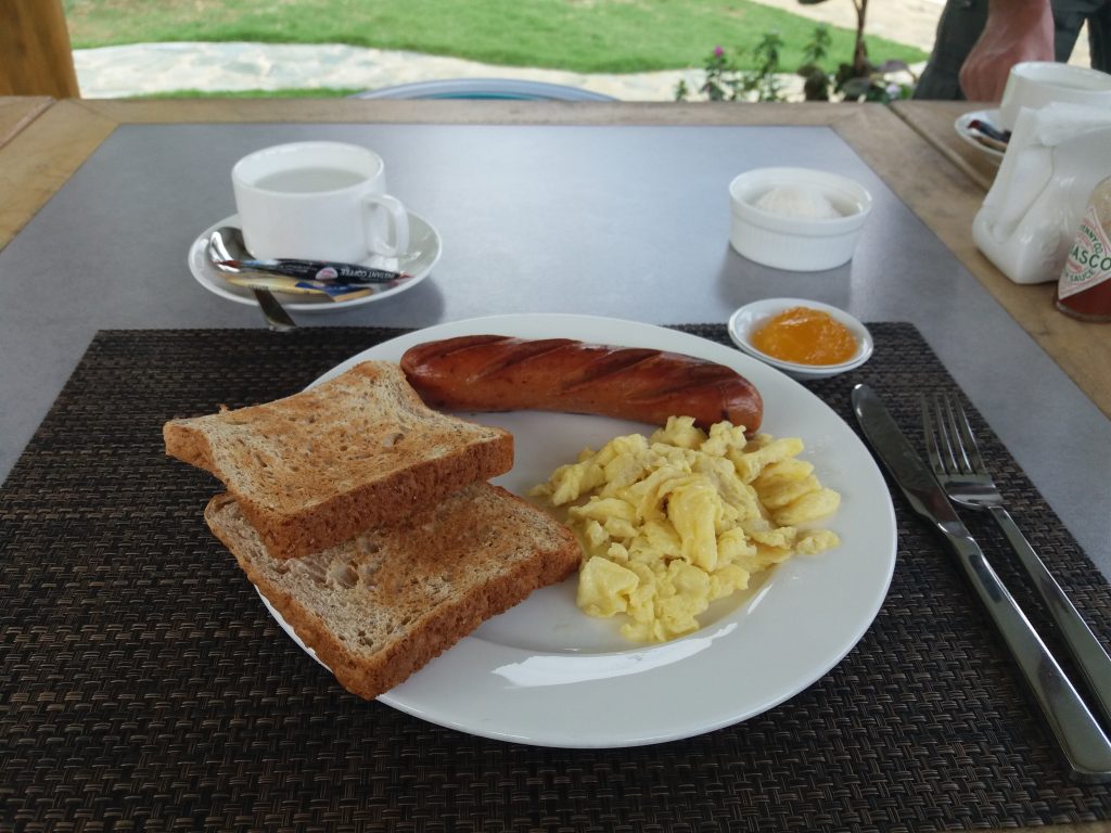 Our free breakfast that Cocoy and Ate Serena (?) prepared for us. (Hi guys!)